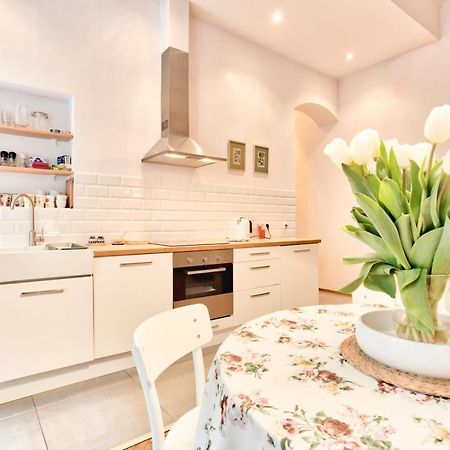 Tyzenhauz Apartments Economy คราคูฟ ภายนอก รูปภาพ