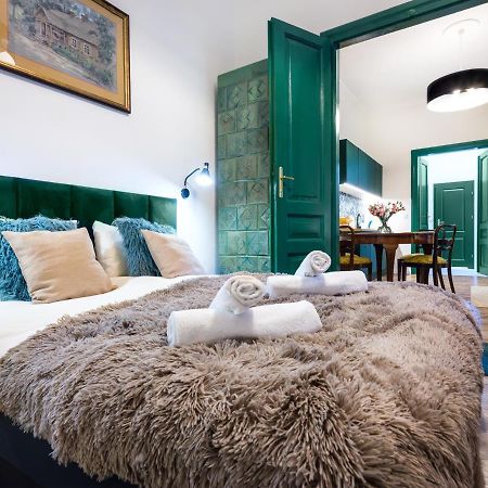 Tyzenhauz Apartments Economy คราคูฟ ภายนอก รูปภาพ