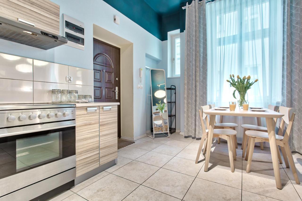 Tyzenhauz Apartments Economy คราคูฟ ภายนอก รูปภาพ
